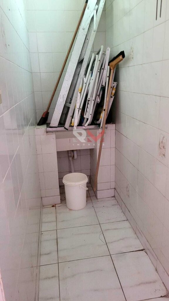 Casa pé na areia, com edícula á 50 metros da praia, localizada no bairro Santa Júlia – Itanhaém/SP.