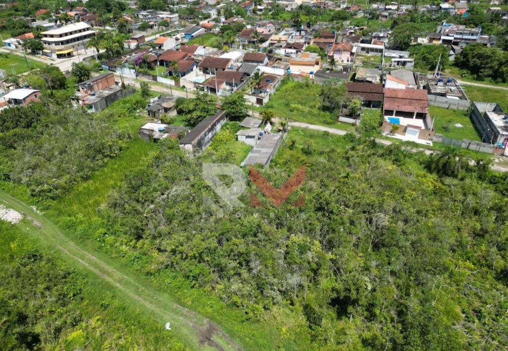 Terreno no Bal. Jd das Palmeiras 2, 133M² na cidade de Itanhaém – SP.