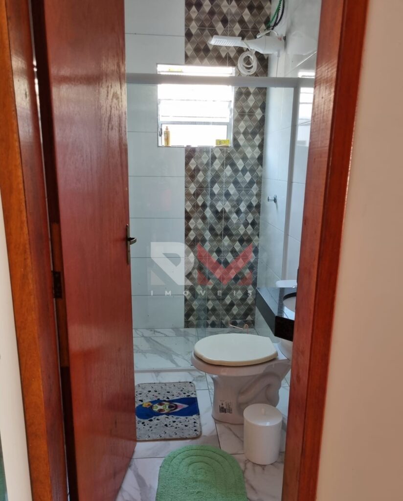 Casa nova com piscina e porteira fechada no bairro Campos Elíseos em Itanhaém/SP.