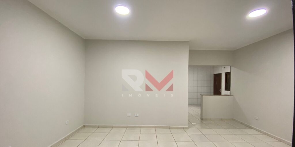 Casa lado praia com 3 dormitórios no Itaóca em Mongaguá/SP.