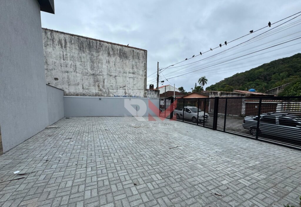 Casa lado praia com piscina na Praia dos Sonhos em Itanhaém/SP
