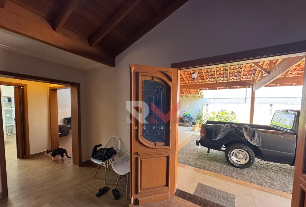 Casa porteira fechada com piscina próximo a praia no bairro Praia dos Sonhos – Itanhaém/SP.