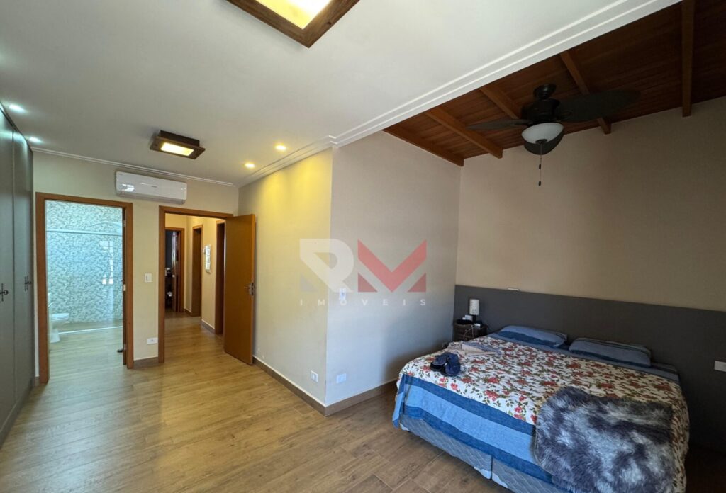 Casa porteira fechada com piscina próximo a praia no bairro Praia dos Sonhos – Itanhaém/SP.