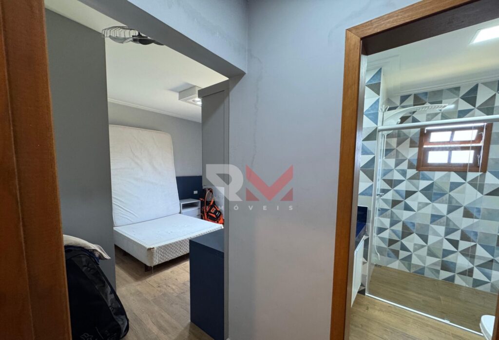 Casa porteira fechada com piscina próximo a praia no bairro Praia dos Sonhos – Itanhaém/SP.