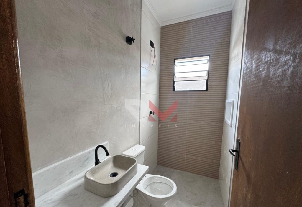 Casa pé na areia á 900 metros da praia no Balneária Tupy  – Itanhaém /SP