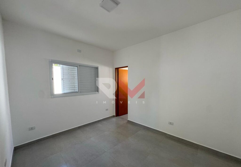 Casa nova com piscina no bairro Santa Julia na cidade de Itanhaém/SP