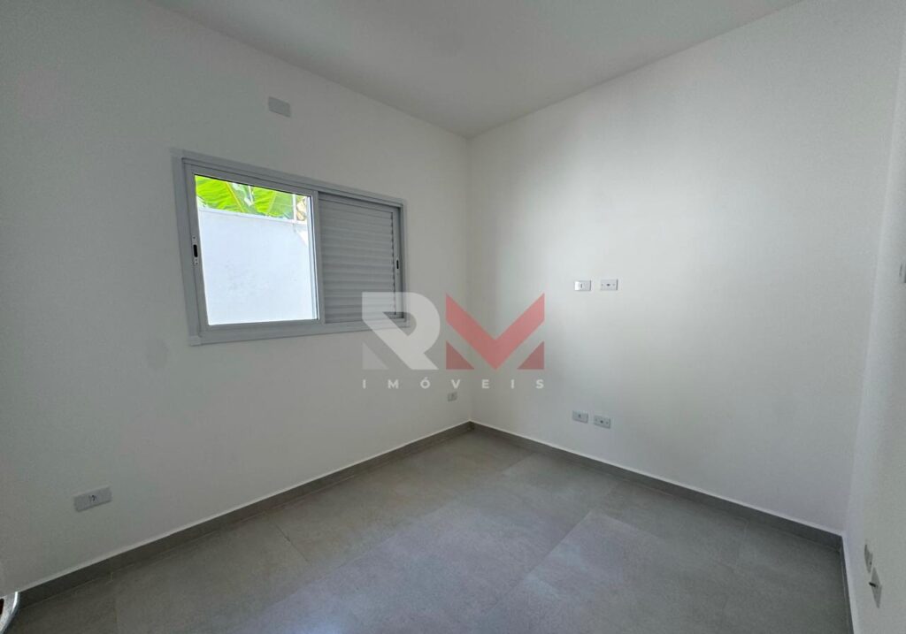 Casa nova com piscina no bairro Santa Julia na cidade de Itanhaém/SP