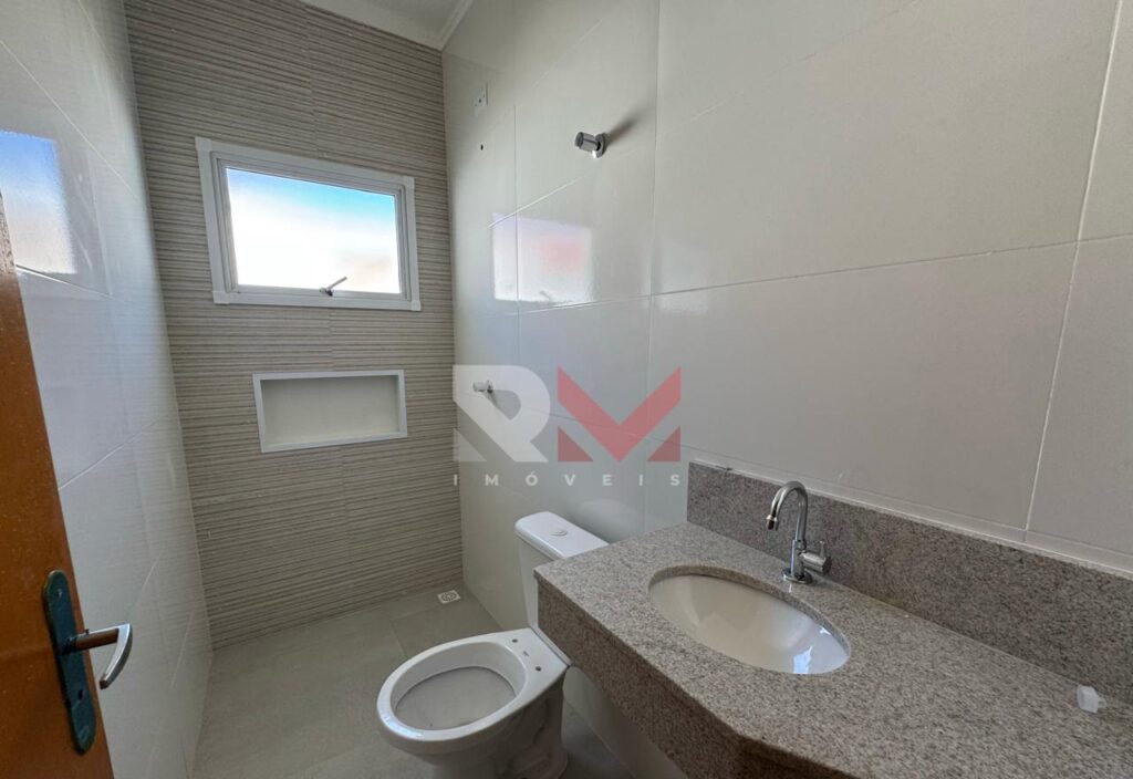 Casa nova com piscina no bairro Santa Julia na cidade de Itanhaém/SP