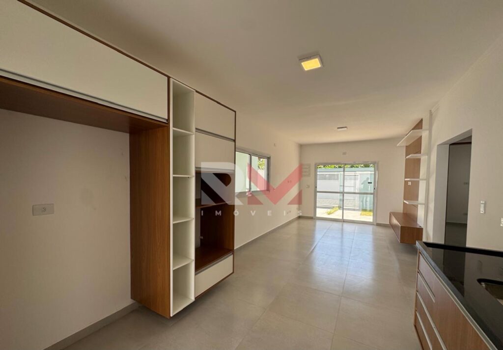 Casa nova com piscina no bairro Santa Julia na cidade de Itanhaém/SP