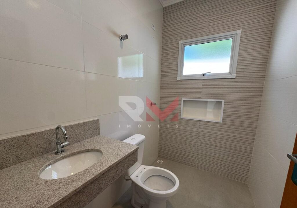 Casa nova com piscina no bairro Santa Julia na cidade de Itanhaém/SP