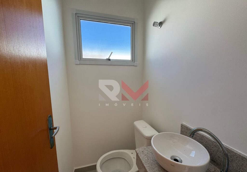 Casa nova com piscina no bairro Santa Julia na cidade de Itanhaém/SP