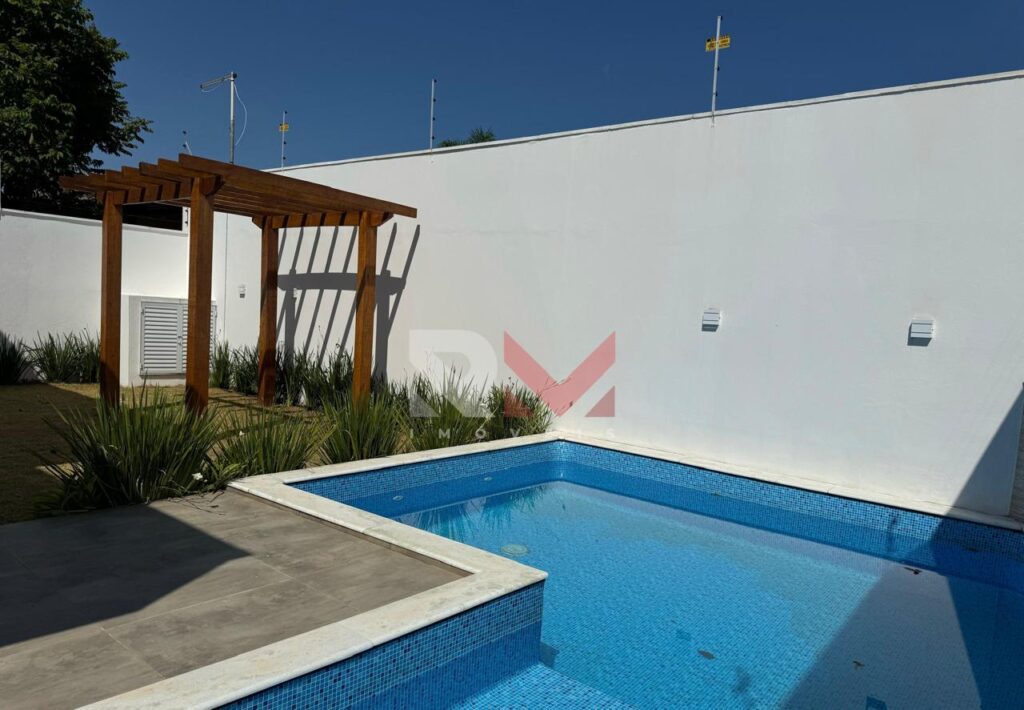 Casa nova com piscina no bairro Santa Julia na cidade de Itanhaém/SP