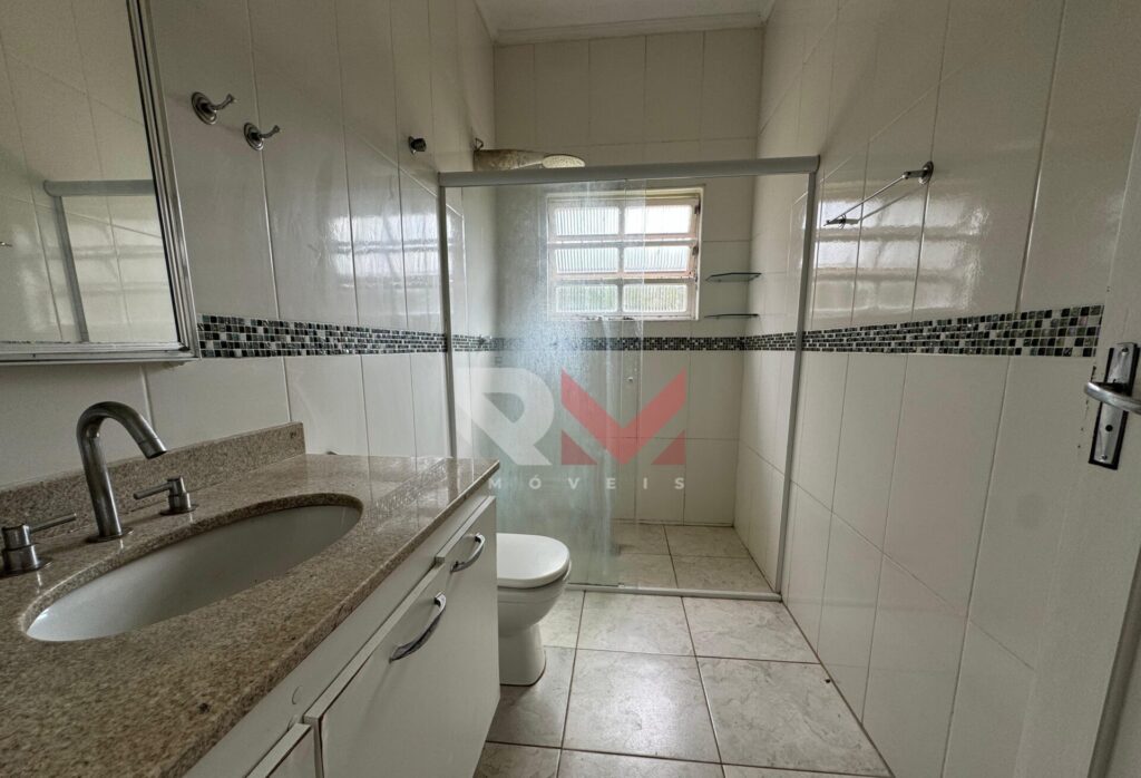 Casa localizada na rua Itapema em Itanhaém/SP