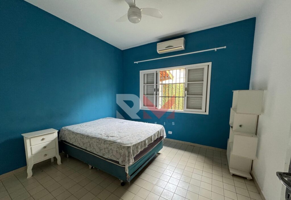 Casa localizada na rua Itapema em Itanhaém/SP