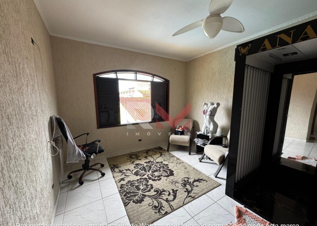 Casa com piscina á 200 metros da praia no bairro Suarão Itanhaém/SP