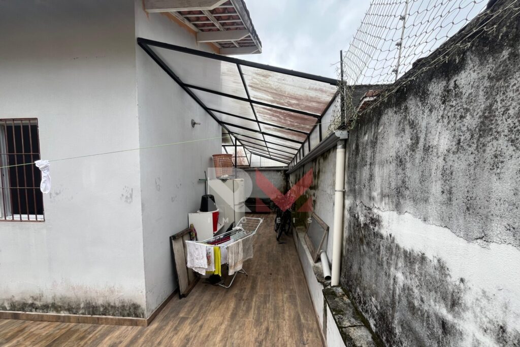 Casa no bairro Campos Elíseos lado praia Itanhaém/SP