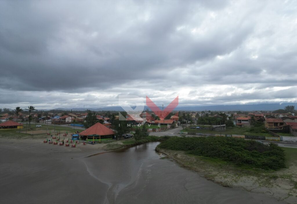 tereno em frente a praia no bairro Balneária tupy Itanhaém/SP