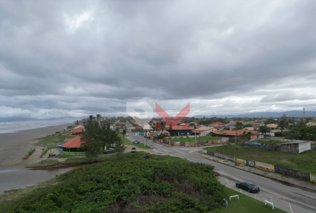 tereno em frente a praia no bairro Balneária tupy Itanhaém/SP