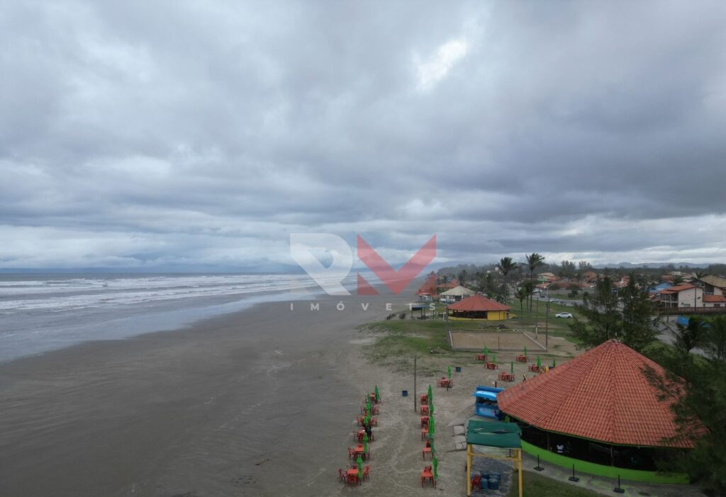 tereno em frente a praia no bairro Balneária tupy Itanhaém/SP