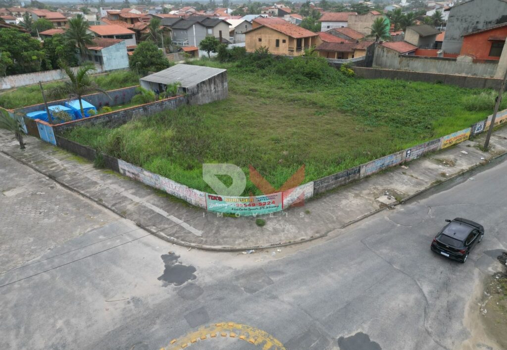 tereno em frente a praia no bairro Balneária tupy Itanhaém/SP
