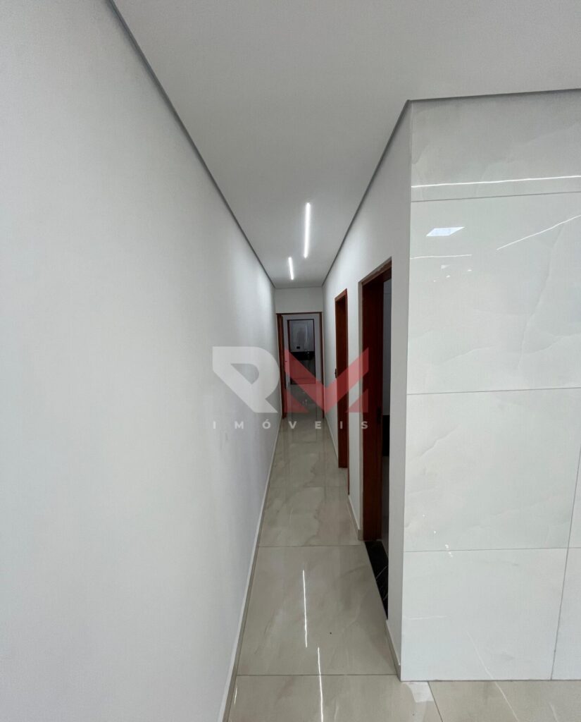 Casa com piscina no bairro Satélite em Itanhaém/SP