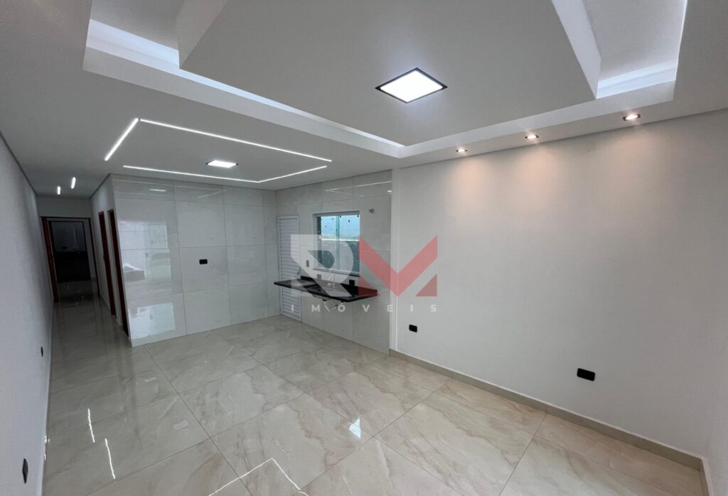 Casa com piscina no bairro Satélite em Itanhaém/SP