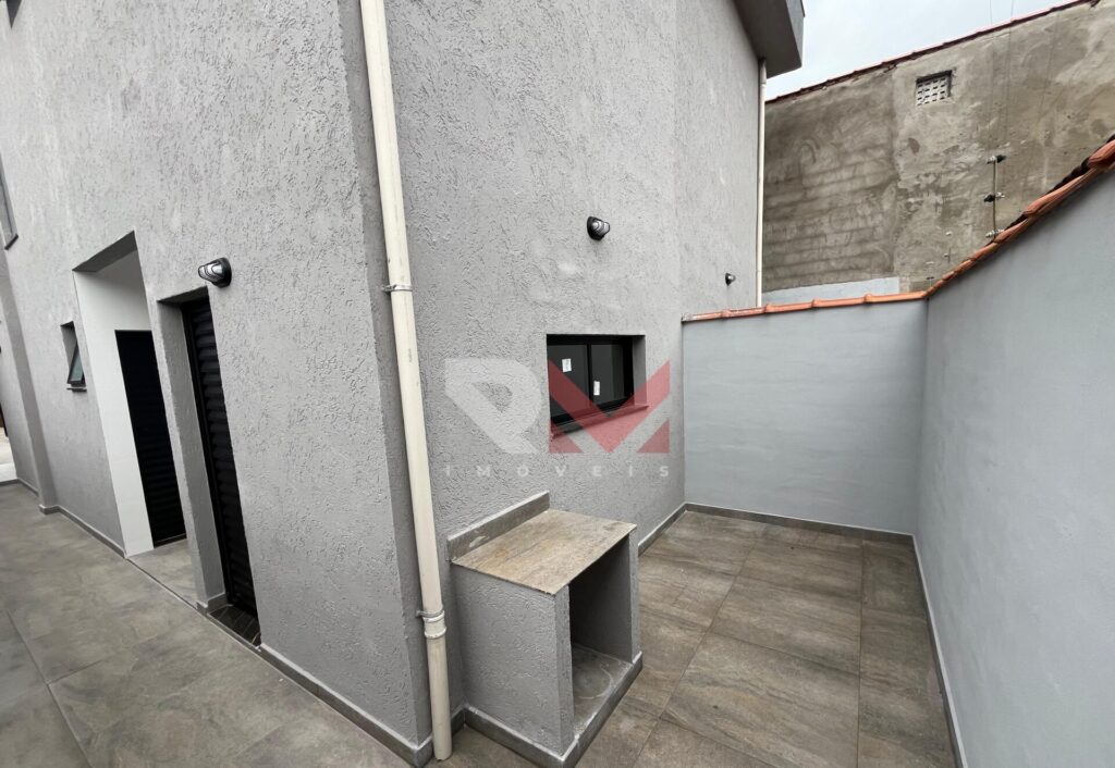 Casa apenas 350 metros da praia em Nova Itanhaém