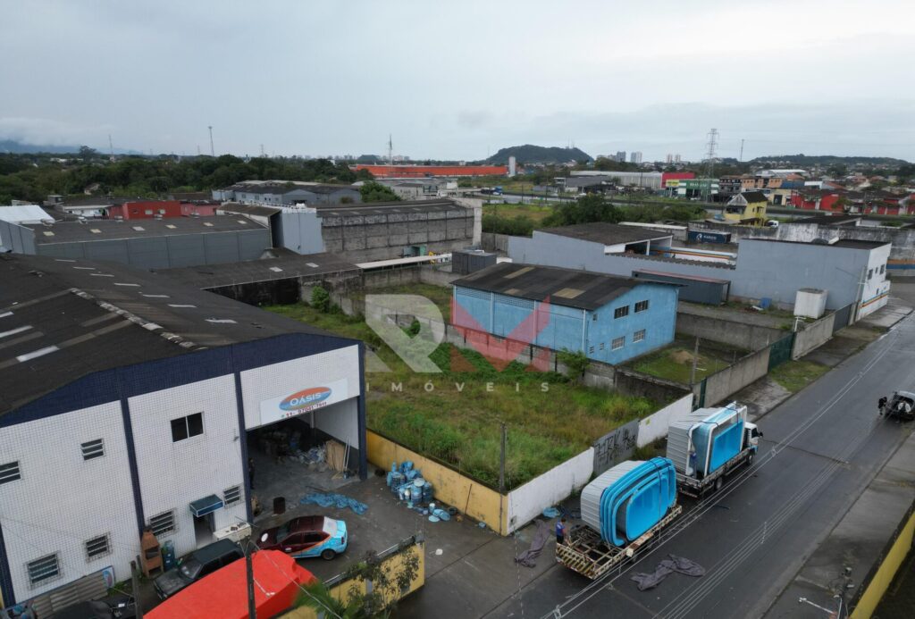 Terreno no bairro Cibratel (chacaras) em Itanhaém