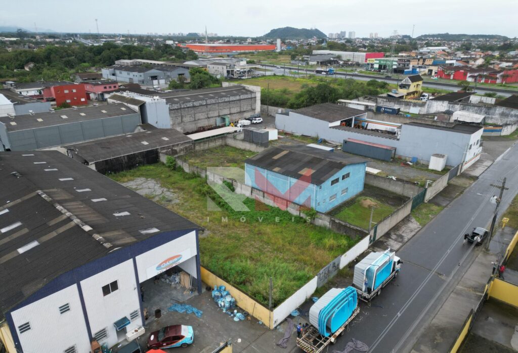 Terreno no bairro Cibratel (chacaras) em Itanhaém
