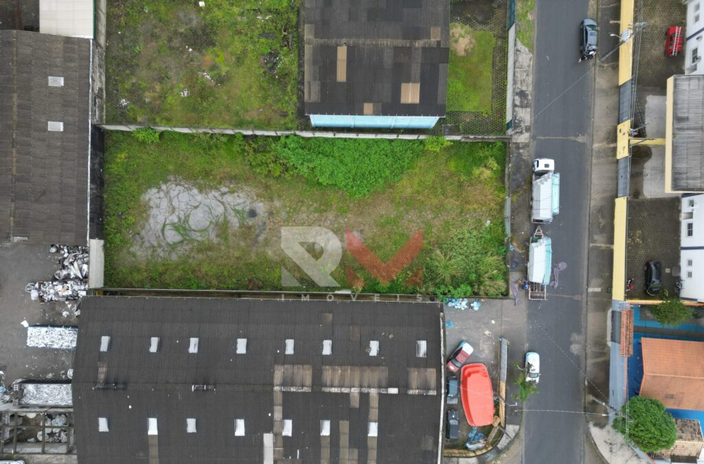 Terreno no bairro Cibratel (chacaras) em Itanhaém