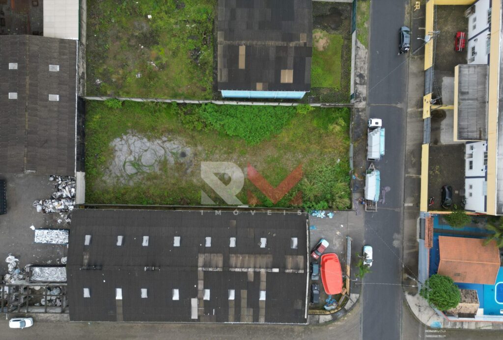 Terreno no bairro Cibratel (chacaras) em Itanhaém