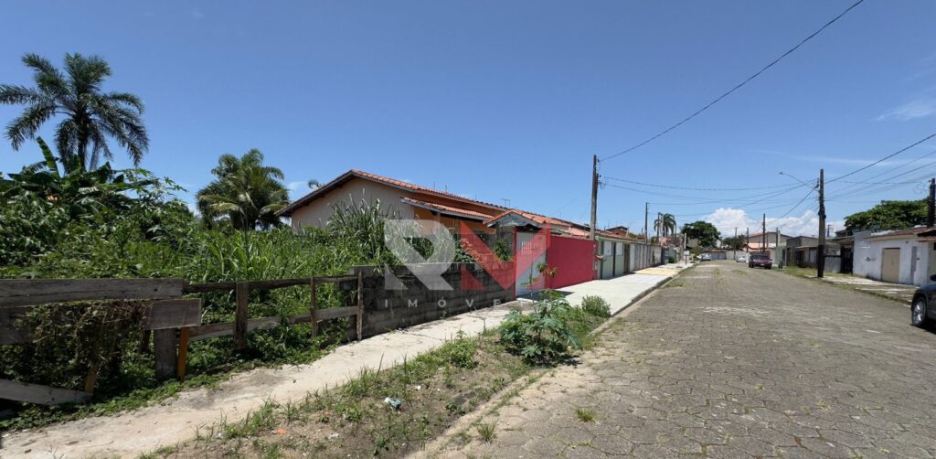 Terreno no bairro Simalar em Itanhaém