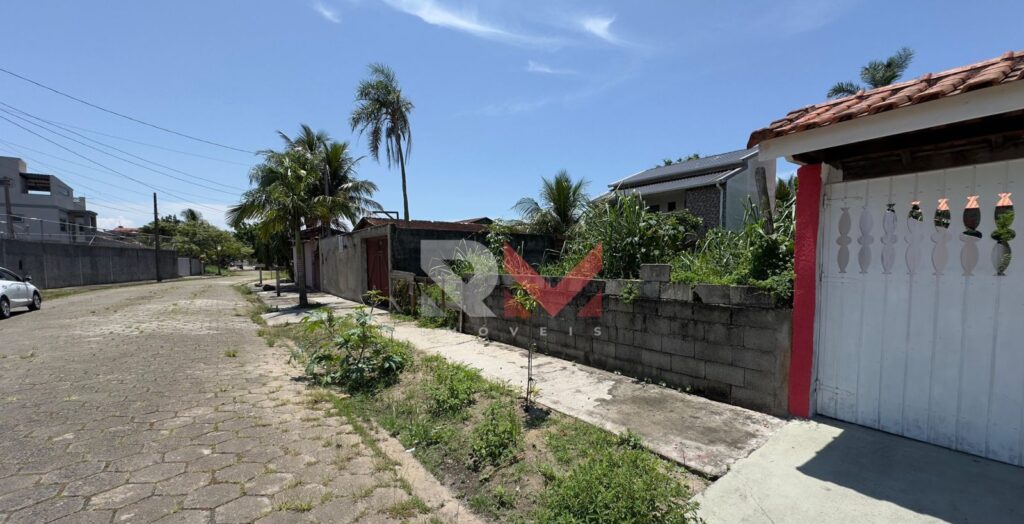 Terreno no bairro Simalar em Itanhaém