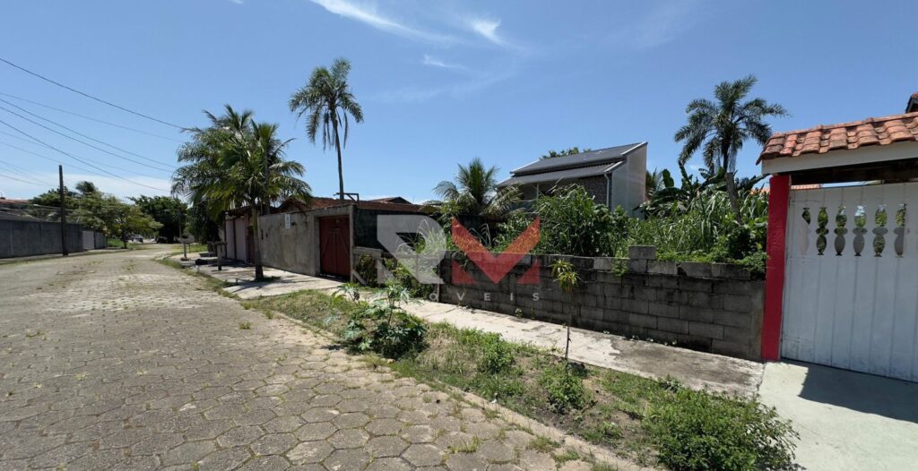 Terreno no bairro Simalar em Itanhaém
