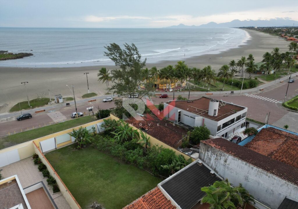 Terreno em frente a praia no bairro Cibratel  Itanhaém/Sp