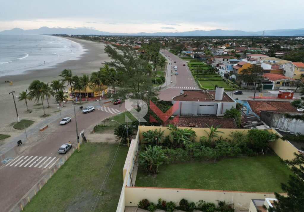 Terreno em frente a praia no bairro Cibratel  Itanhaém/Sp