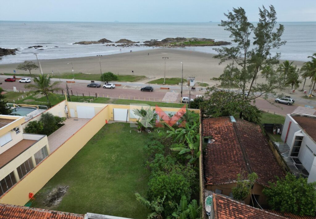 Terreno em frente a praia no bairro Cibratel  Itanhaém/Sp