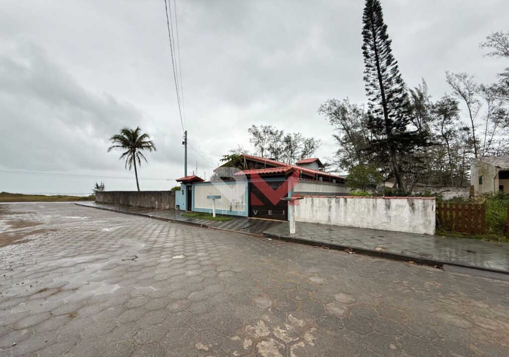 Terreno e casa no bairro Santa Julia em Itanhaém/Sp