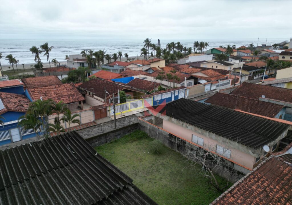 Terreno em ótima localização na cidade de Itanhaém/Sp, no bairro Jardim Suarão