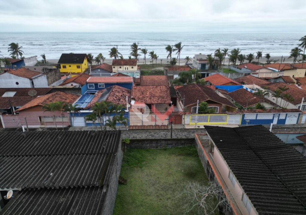 Terreno em ótima localização na cidade de Itanhaém/Sp, no bairro Jardim Suarão