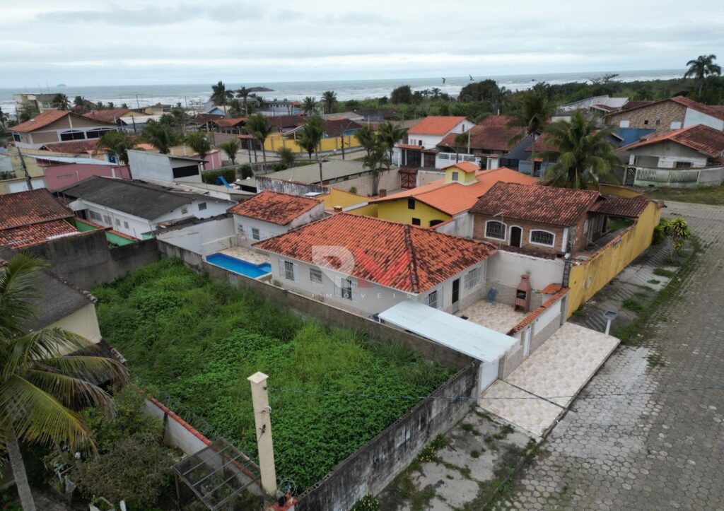 Terreno com ótima localização no bairro Balneário São Jorge em Itanhaém/Sp