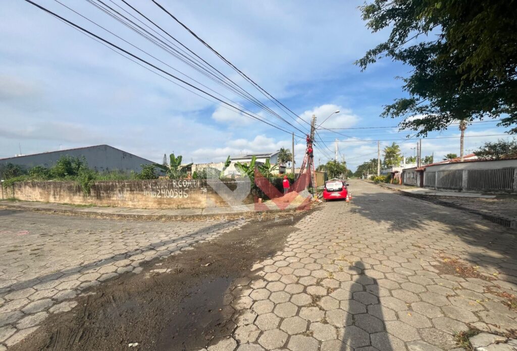 Terreno localizado no bairro tupy em Itanhaém/sp