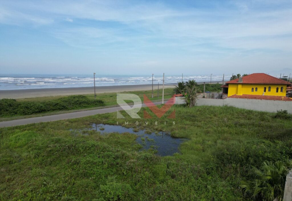 Terreno em ótima localização na cidade de Itanhaém, no bairro Jardim Diplomata