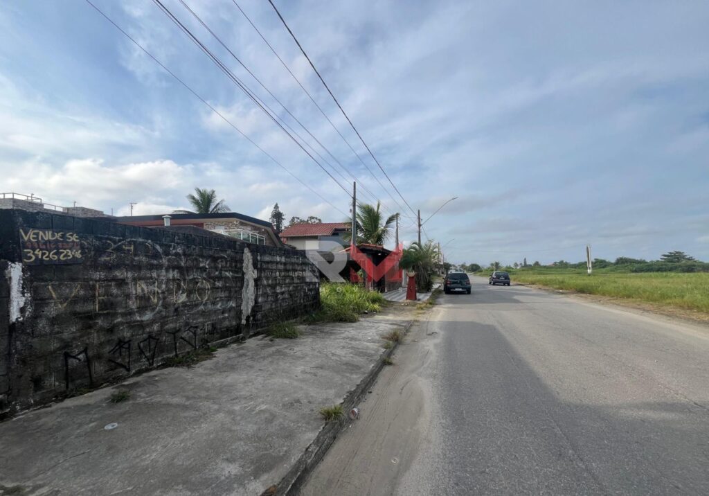 Terreno em ótima localização no bairro tupy em Itanhaém/Sp