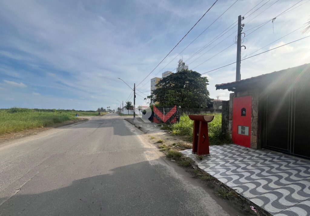 Terreno em ótima localização no bairro tupy em Itanhaém/Sp