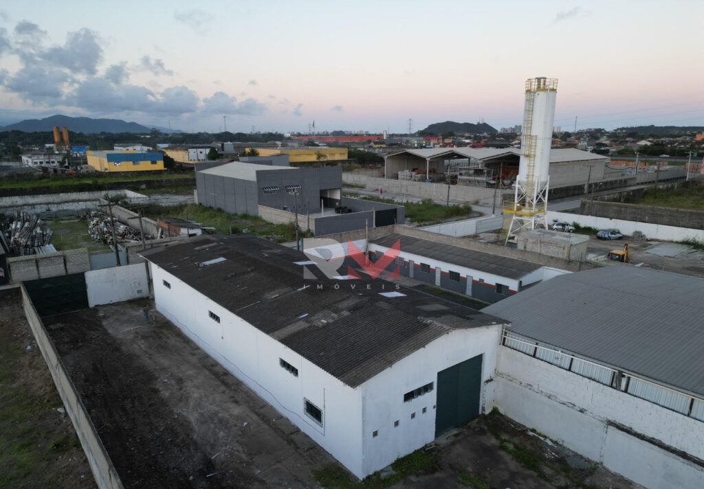 Galpão no bairro Cibratel em Itanhaém/Sp