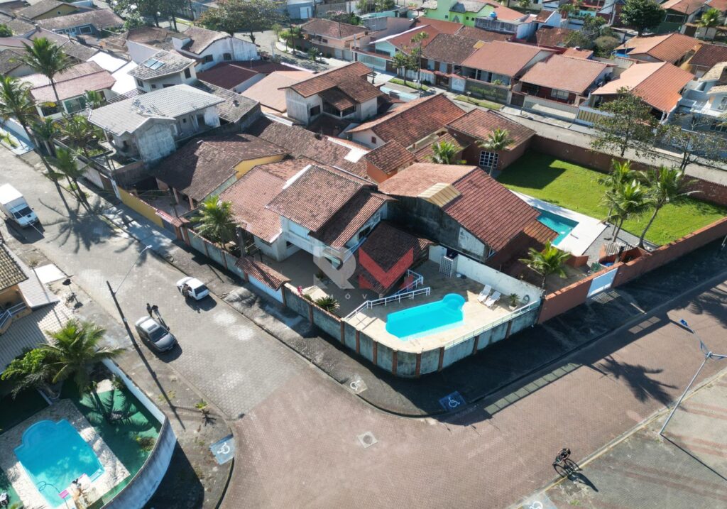 Área para prédio em frente a praia localizado no bairro Jardim Itapel em Itanhaém/Sp