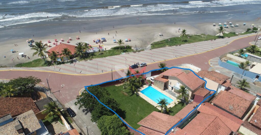 Área para prédio em frente a praia localizado no bairro Jardim Itapel em Itanhaém/Sp