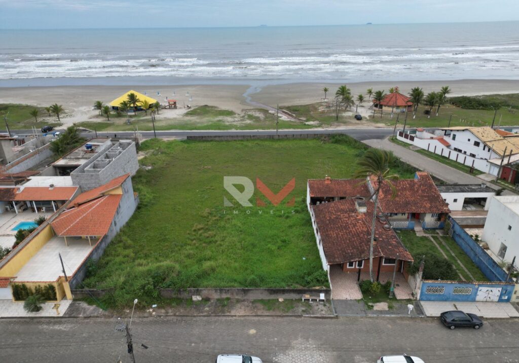 Terreno localizado no bairro Balneario Beatriz em Itanhaém/Sp