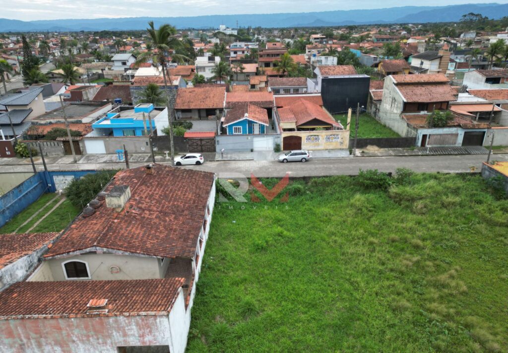 Terreno localizado no bairro Balneario Beatriz em Itanhaém/Sp